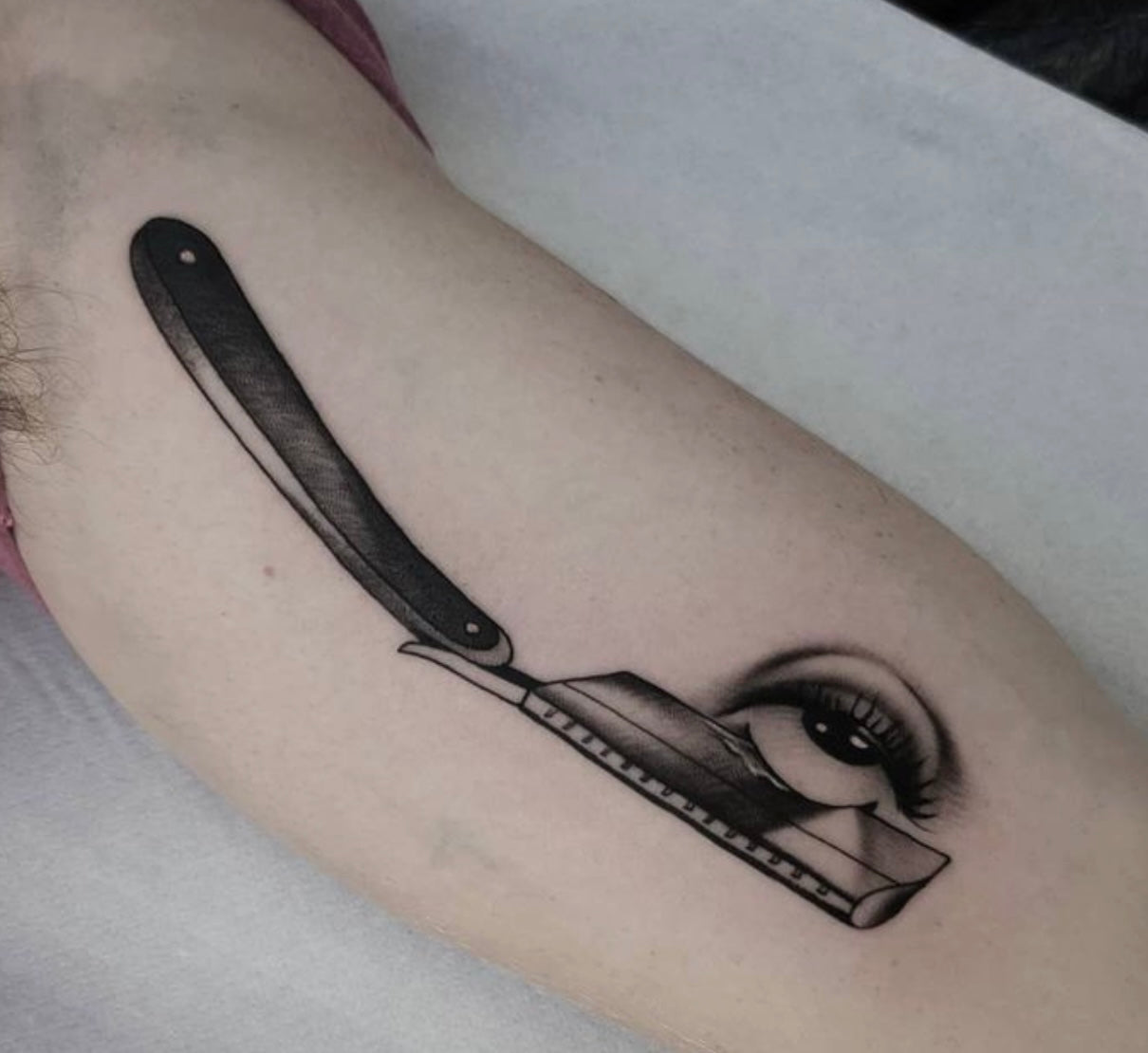 barber knife tattoo
